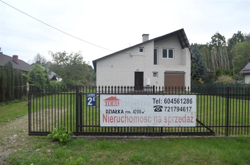 Dom w Celestynowie z działką 4200m2